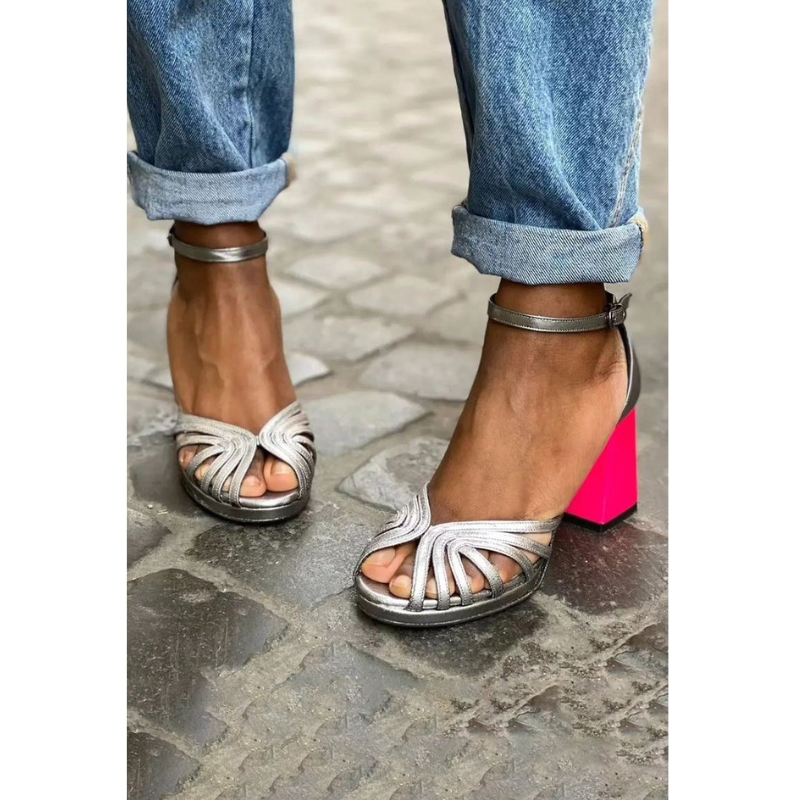 Naelle™ | Skinnende sandaler med tykke hæle